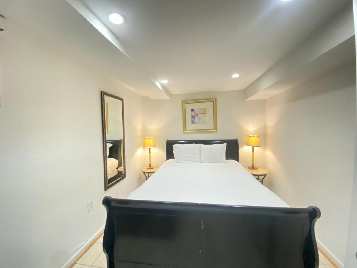 Comfy Basement Home 2 Bdrm1Den 3Queen Beds Washington Luaran gambar