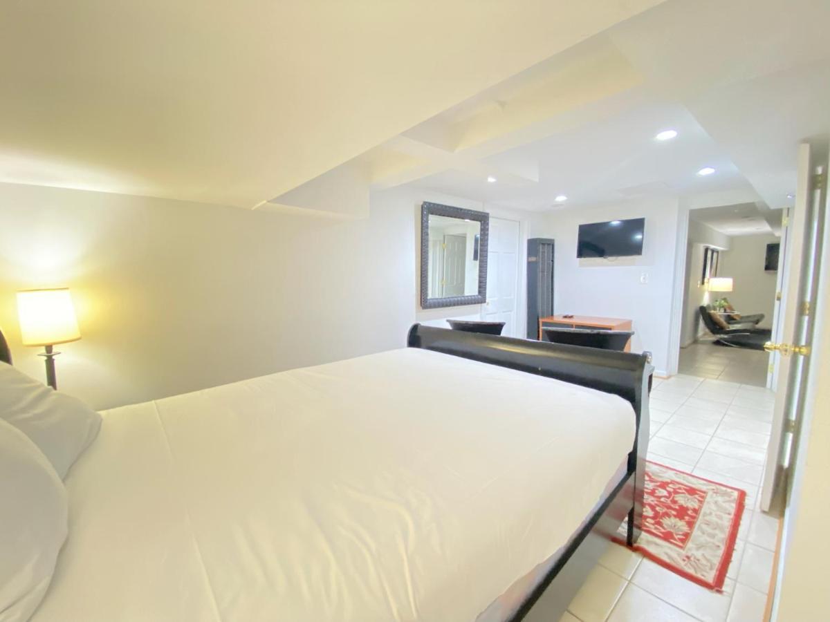 Comfy Basement Home 2 Bdrm1Den 3Queen Beds Washington Luaran gambar