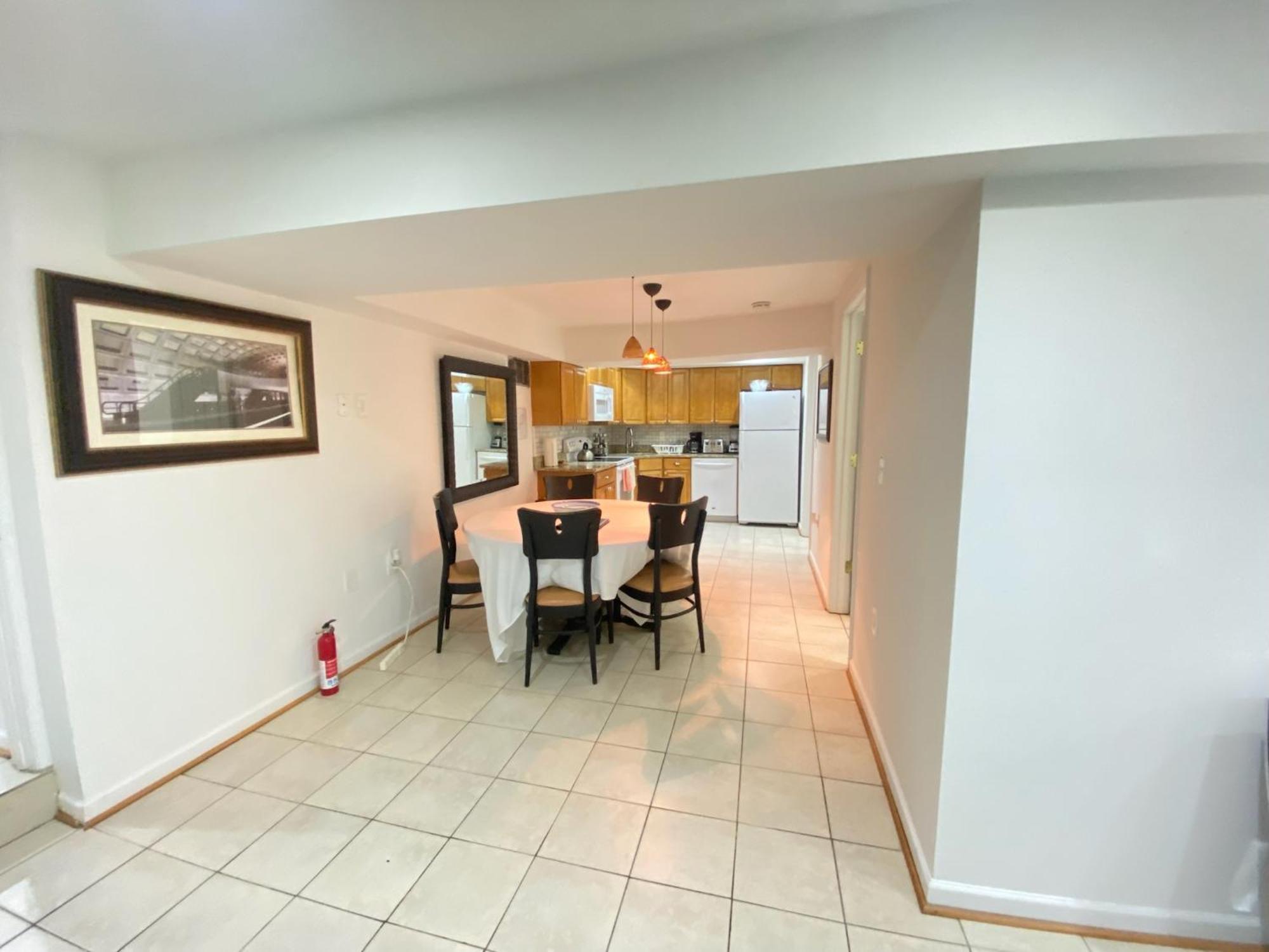 Comfy Basement Home 2 Bdrm1Den 3Queen Beds Washington Luaran gambar